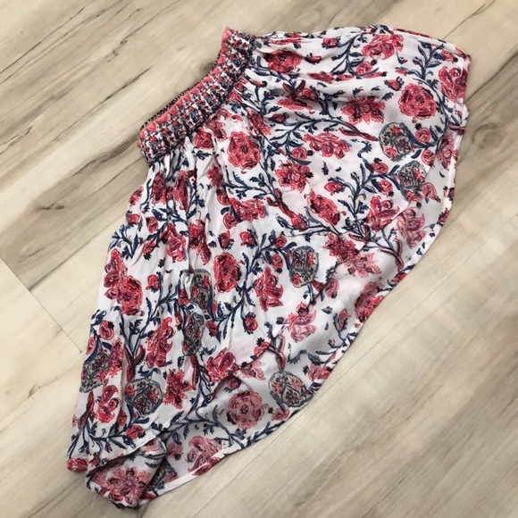 Cotton Candy LA High Waisted Floral and Paisley Shorts - Picture 4 of 4